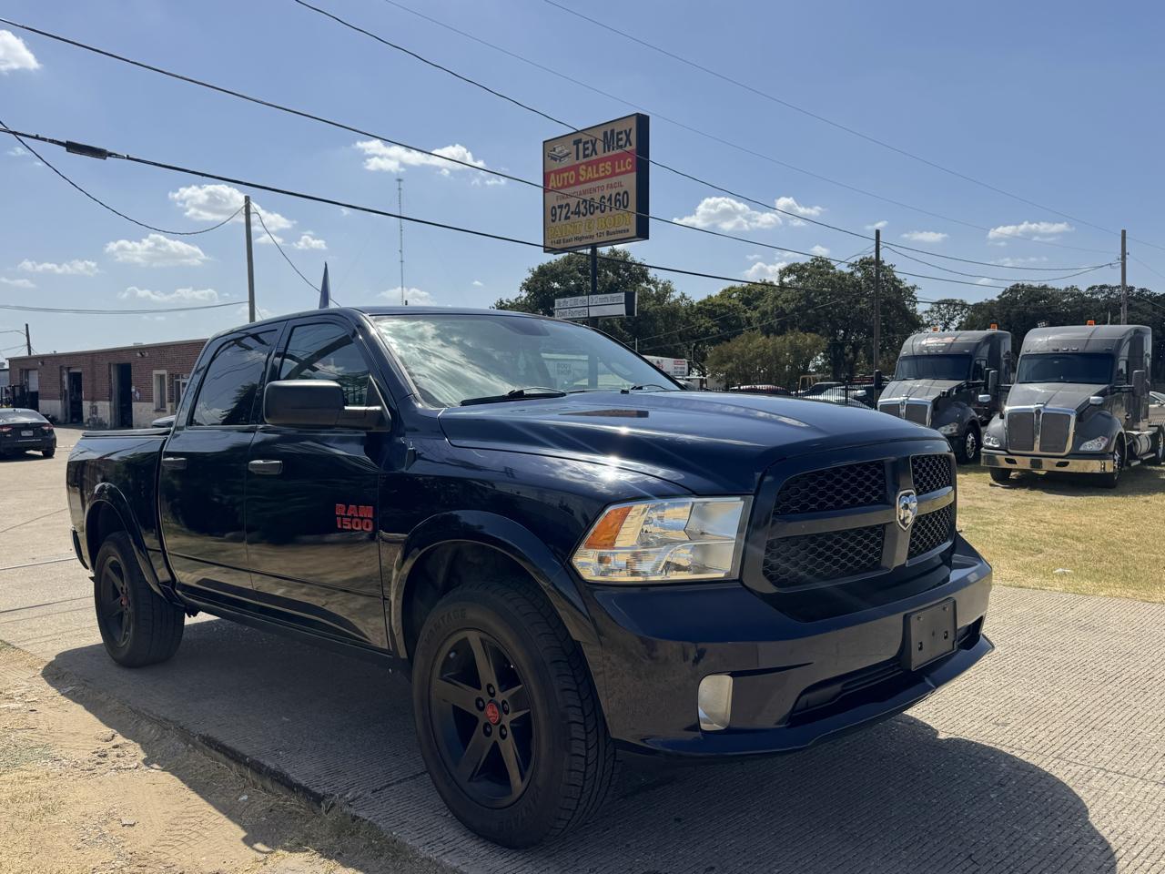 RAM 1500 Tradesman Crew Cab SWB 4WD 2014