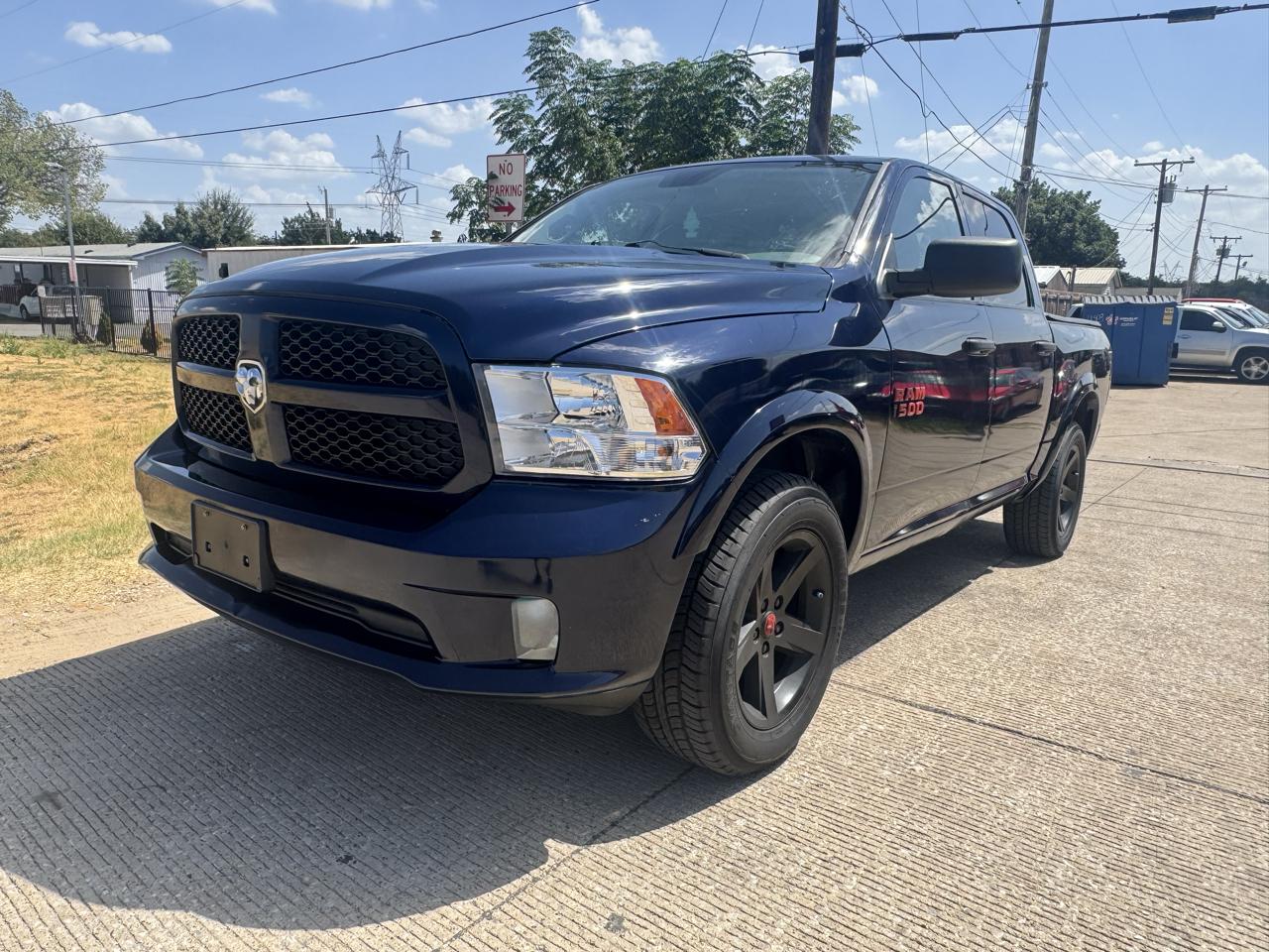 RAM 1500 Tradesman Crew Cab SWB 4WD 2014