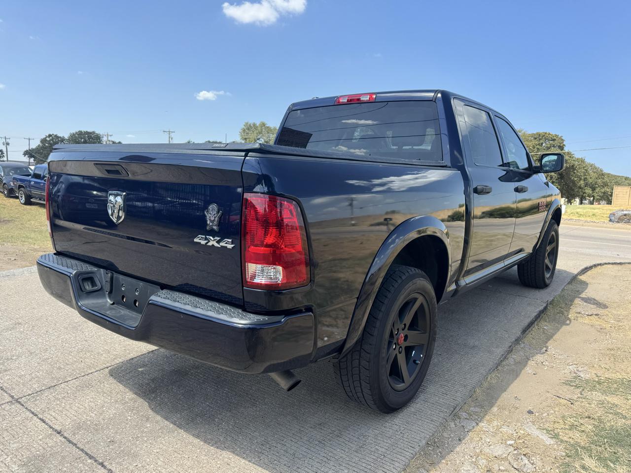 RAM 1500 Tradesman Crew Cab SWB 4WD 2014