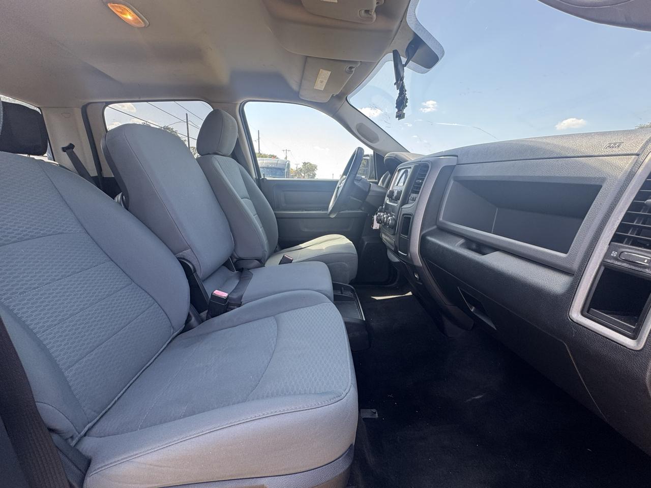 RAM 1500 Tradesman Crew Cab SWB 4WD 2014