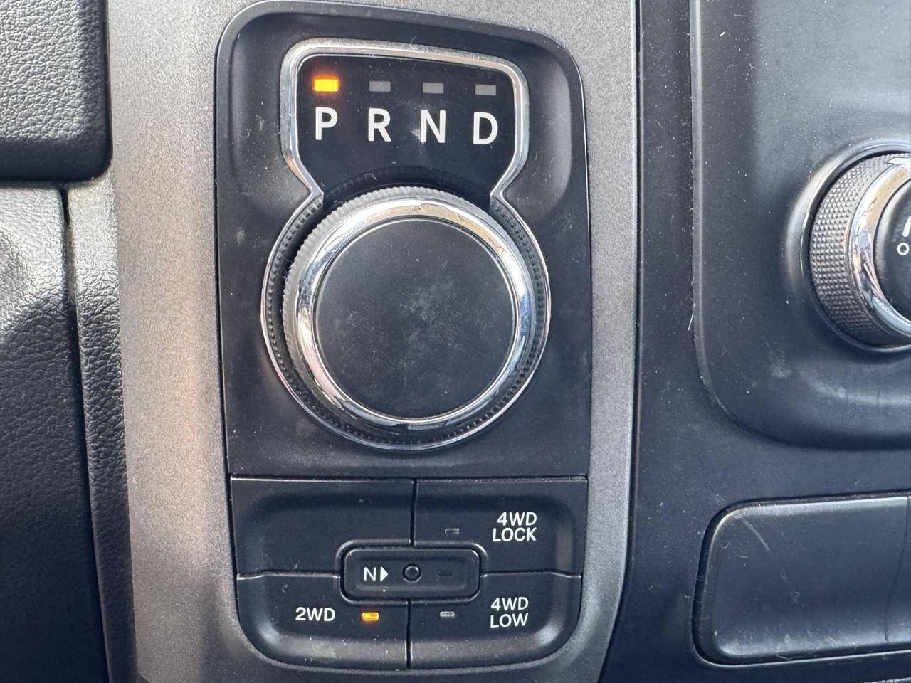RAM 1500 Tradesman Crew Cab SWB 4WD 2014