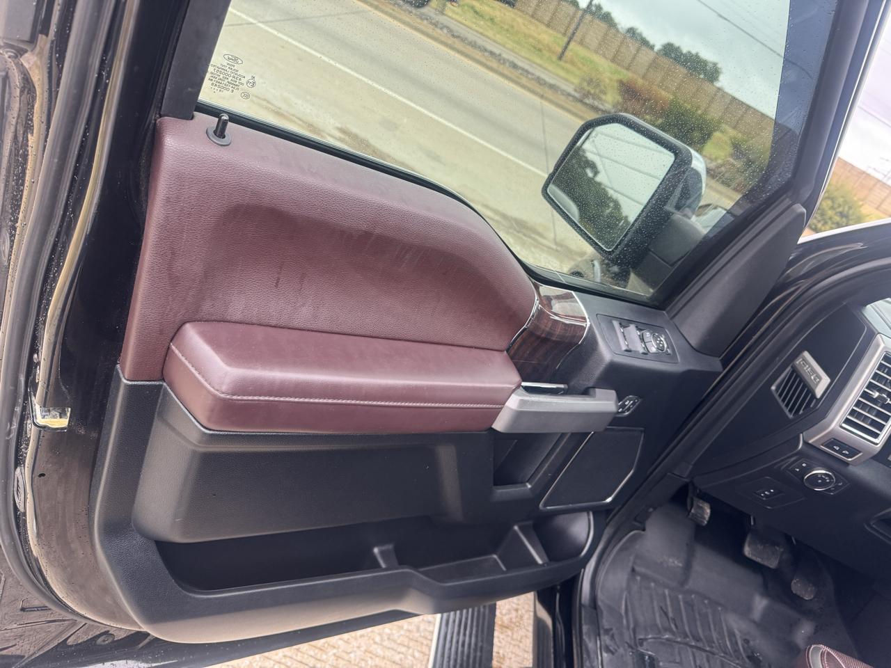 Ford F-150 Platinum SuperCrew 5.5-ft. Bed 4WD 2017
