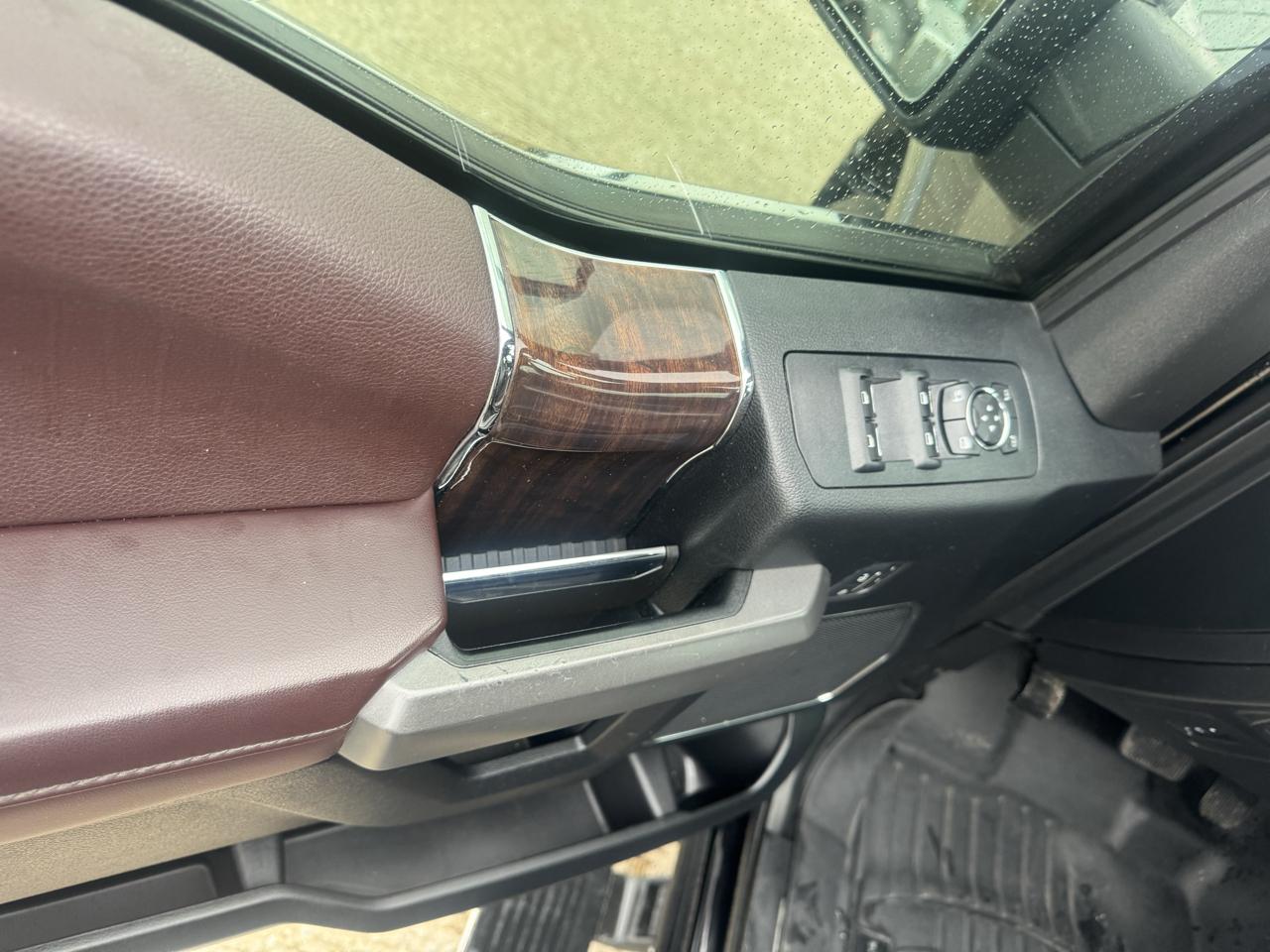 Ford F-150 Platinum SuperCrew 5.5-ft. Bed 4WD 2017