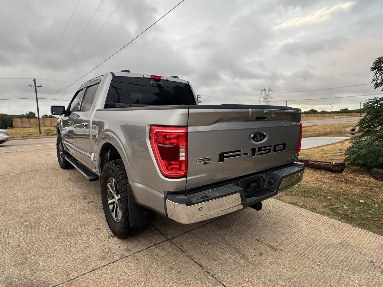 Ford F-150 Reg Cab 120" XLT 2021