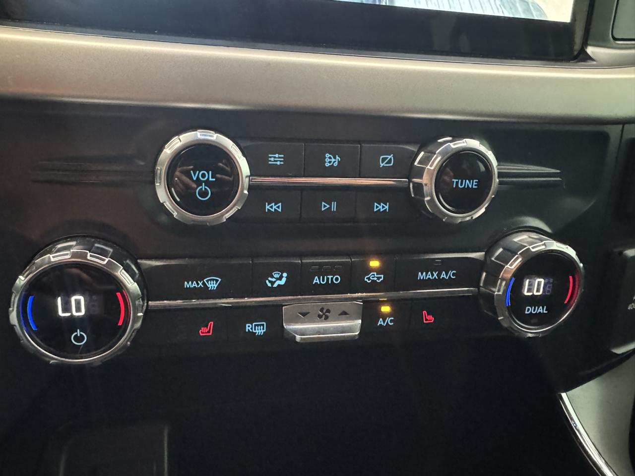 Ford F-150 Reg Cab 120" XLT 2021