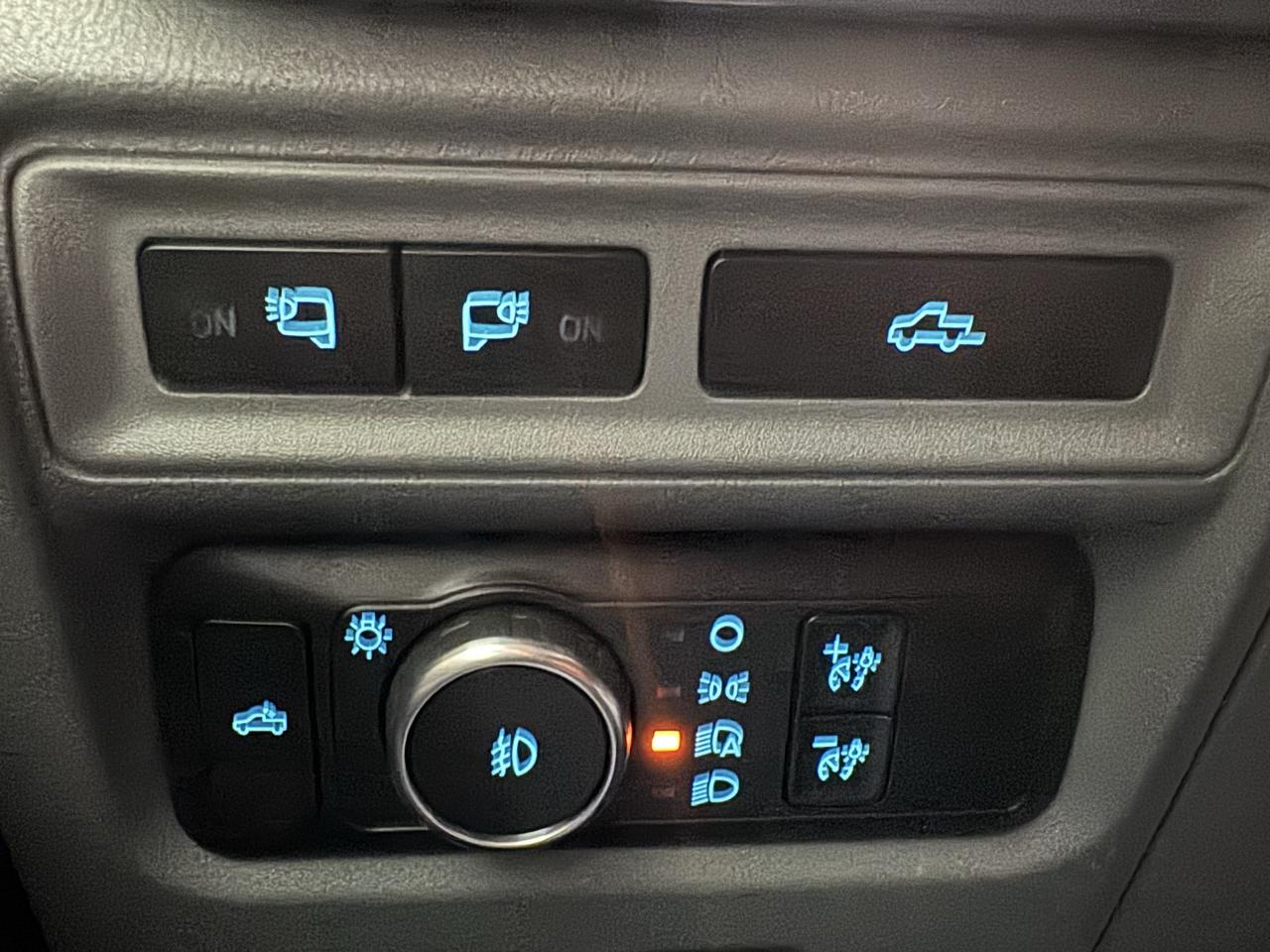 Ford F-150 Reg Cab 120" XLT 2021