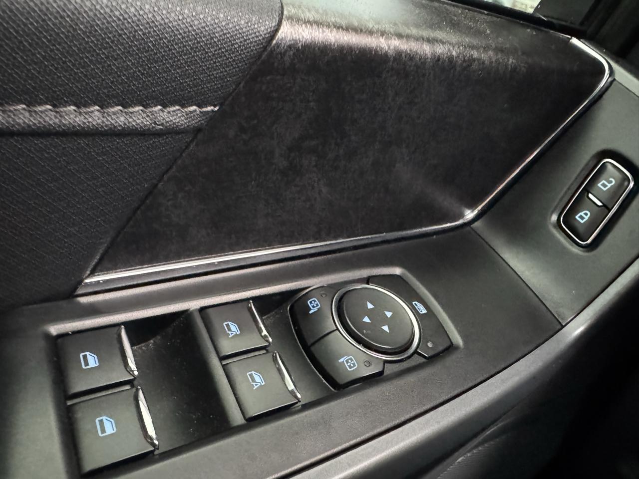 Ford F-150 Reg Cab 120" XLT 2021