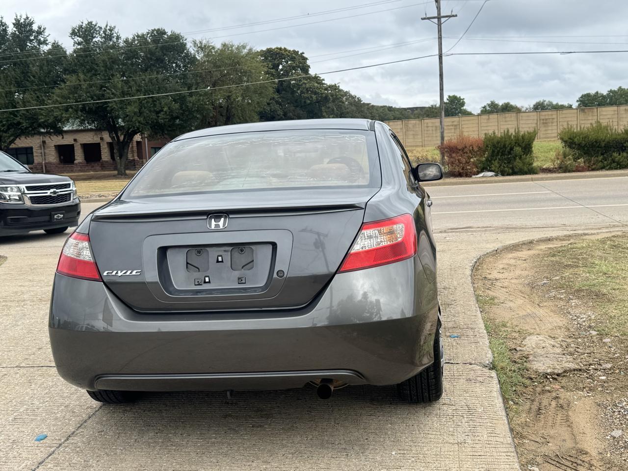 Honda Civic LX Coupe 5-Speed AT 2011