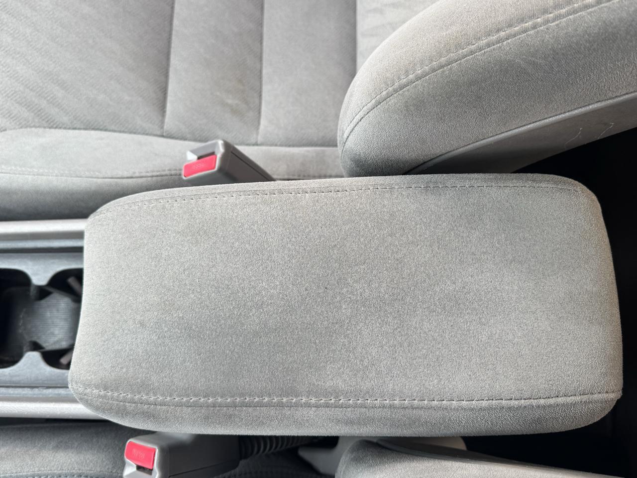 Honda Civic LX Coupe 5-Speed AT 2011