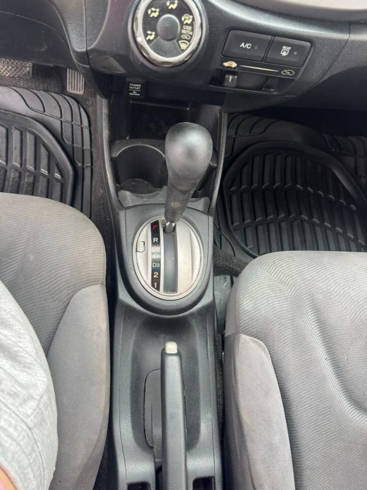 Honda Fit 5-Speed AT 2013