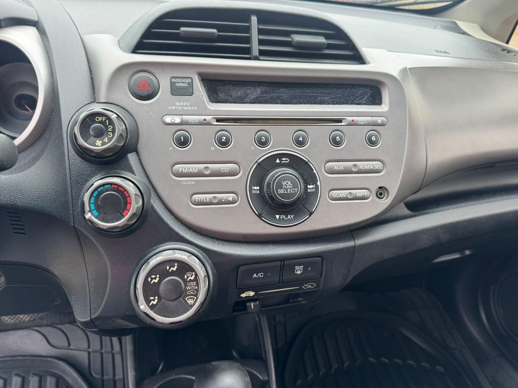 Honda Fit 5-Speed AT 2013