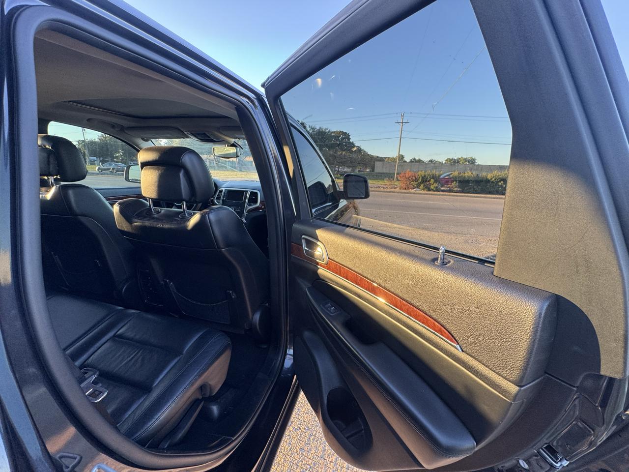 Jeep Grand Cherokee Limited 2WD 2013