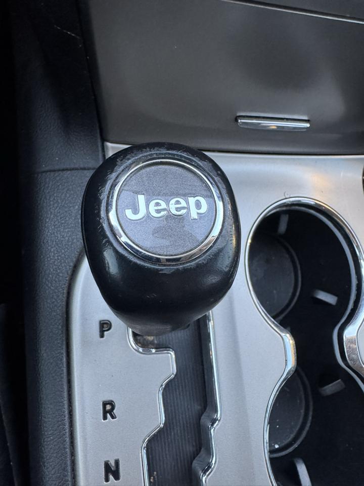 Jeep Grand Cherokee Limited 2WD 2013