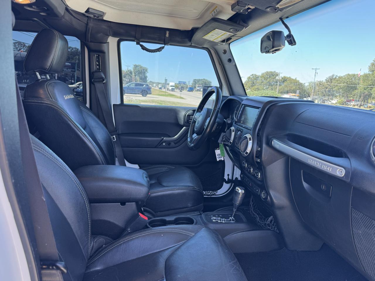 Jeep Wrangler Unlimited Sahara 4WD 2015