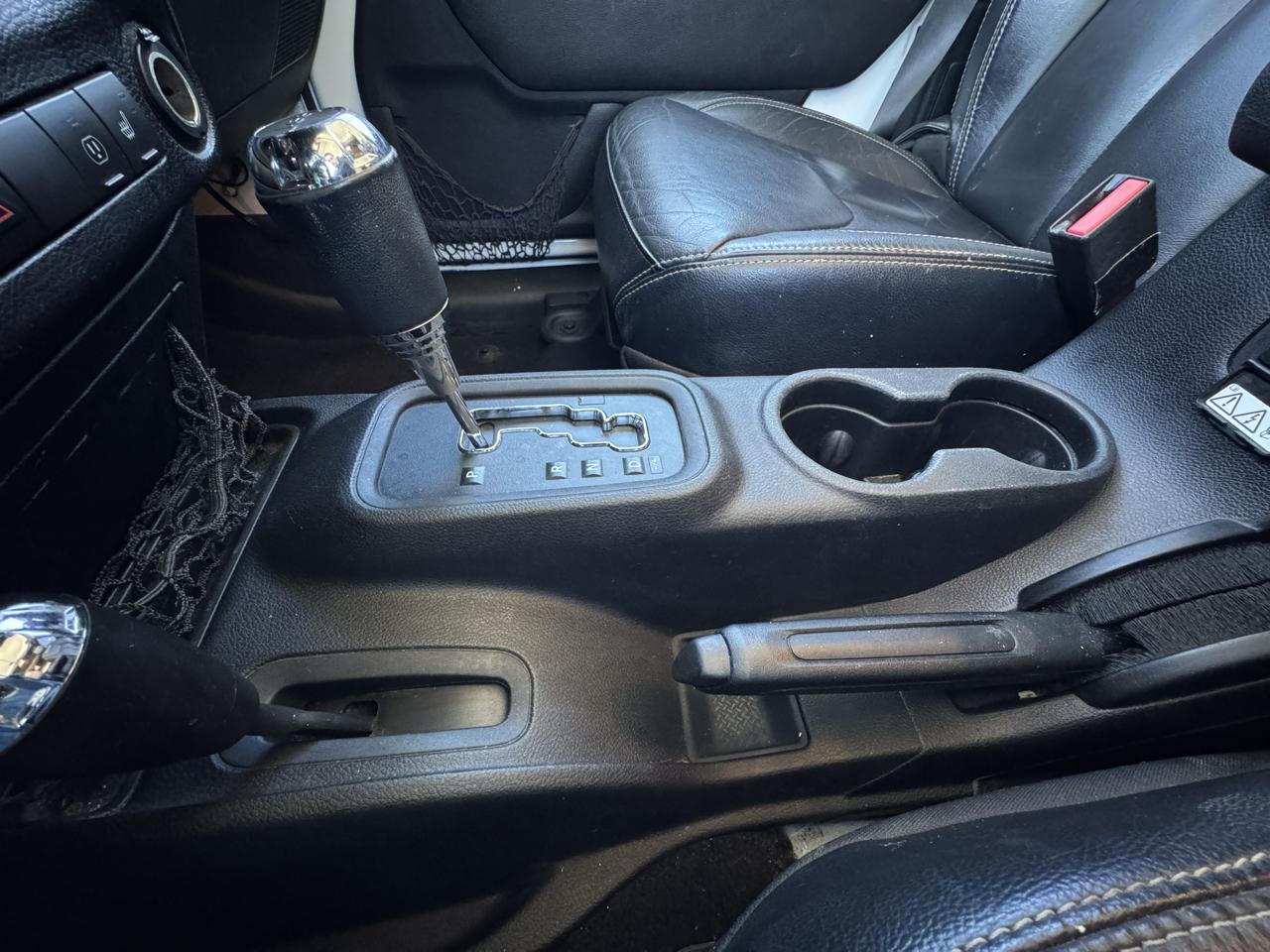 Jeep Wrangler Unlimited Sahara 4WD 2015