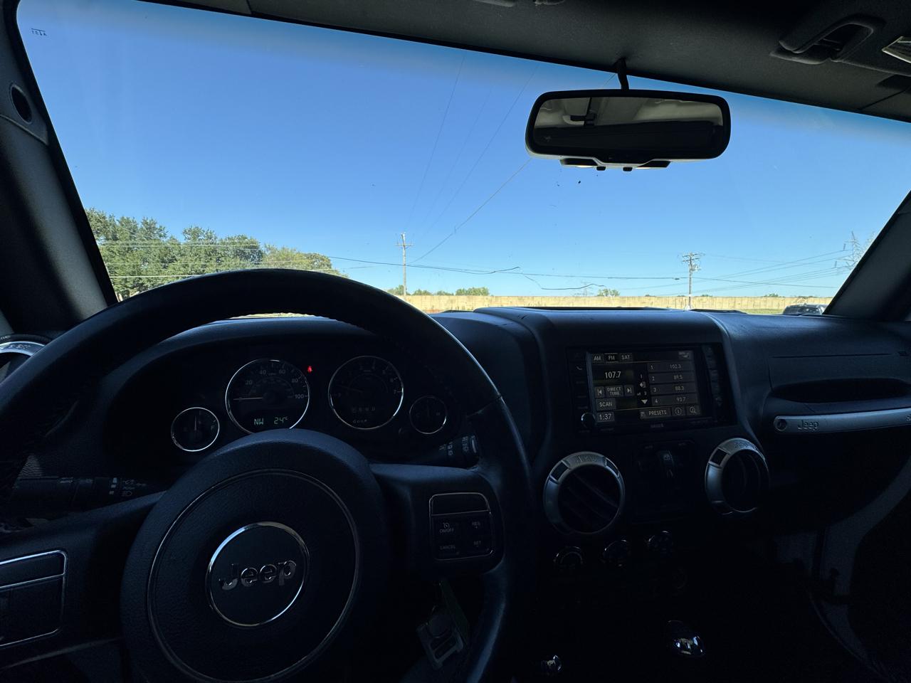 Jeep Wrangler Unlimited Sahara 4WD 2015