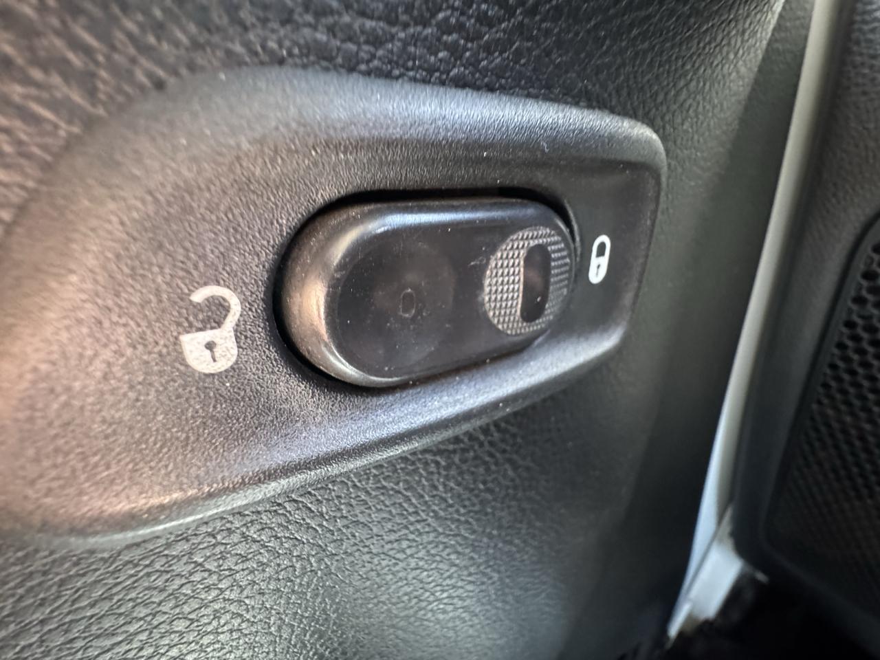 Jeep Wrangler Unlimited Sahara 4WD 2015