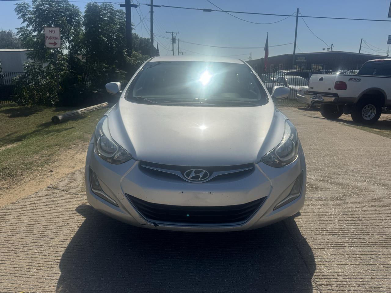 Hyundai Elantra SE 6AT 2016