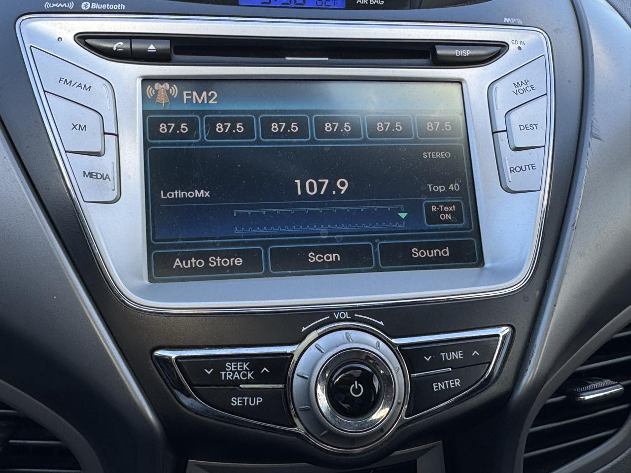 Hyundai Elantra Limited 2012
