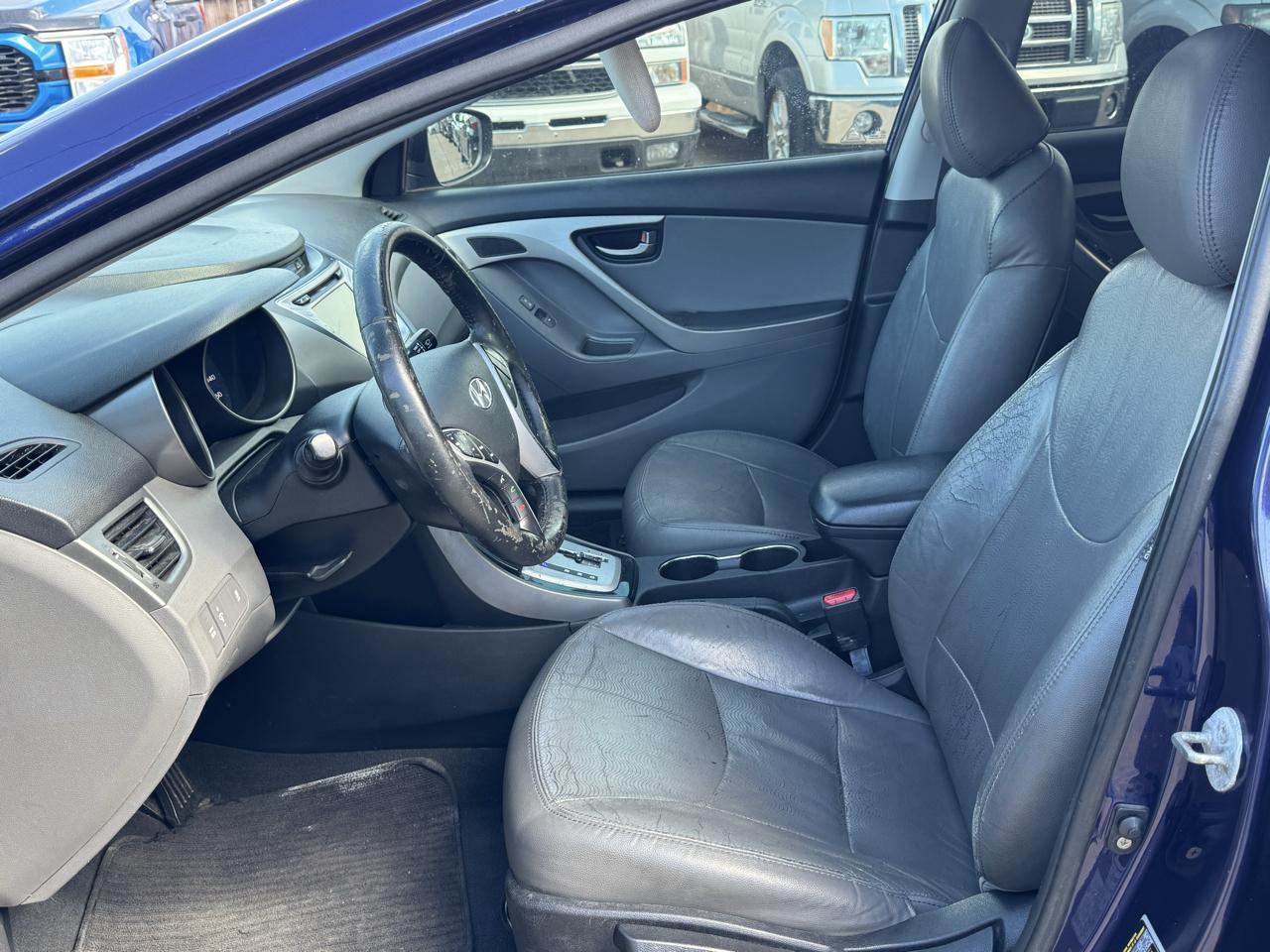 Hyundai Elantra Limited 2012