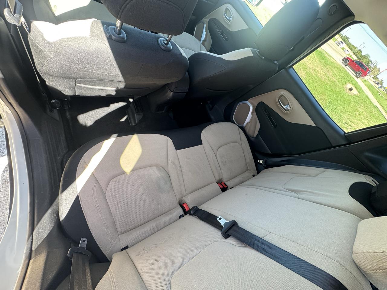 Jeep Renegade Latitude FWD 2016