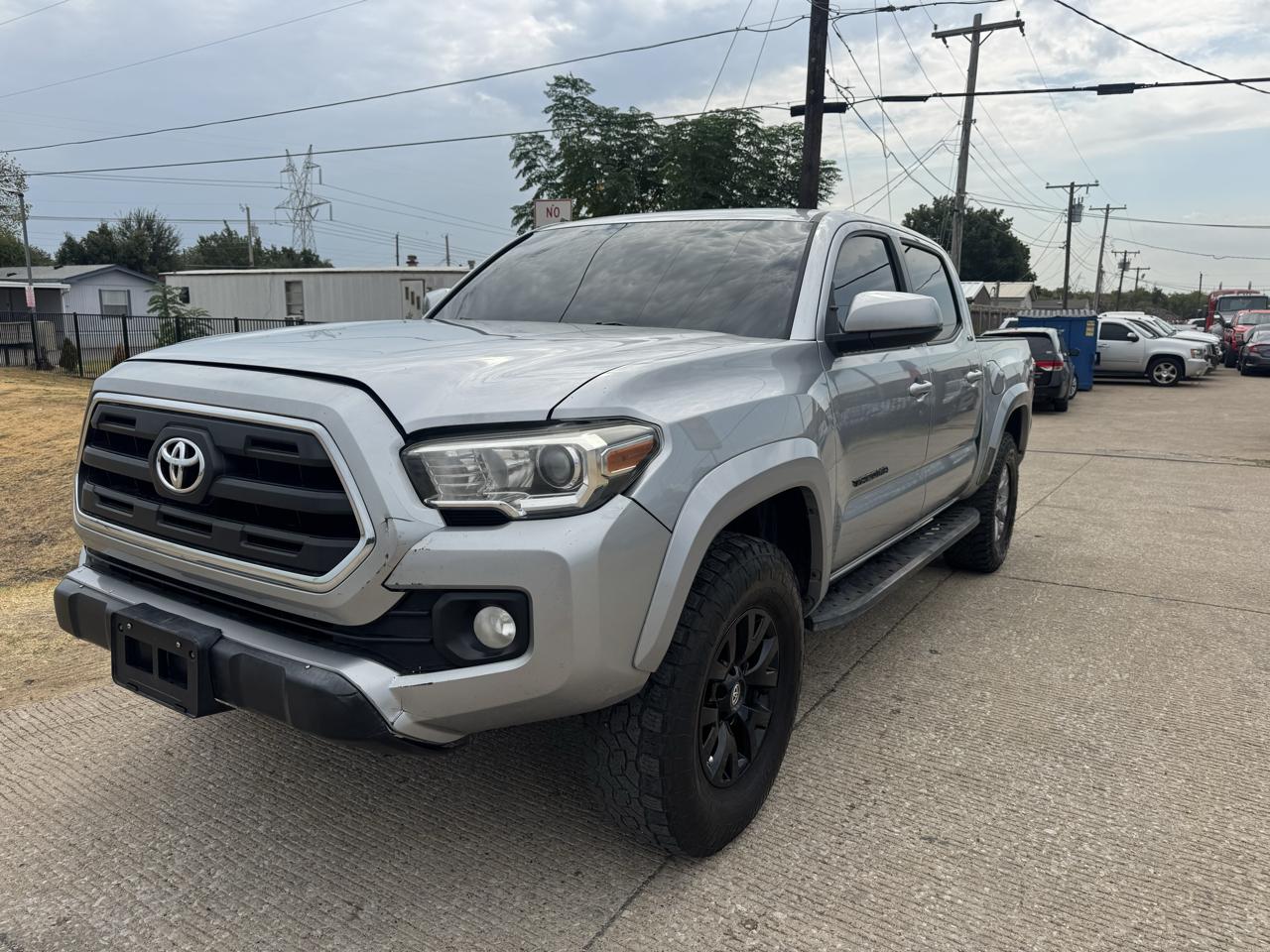 Toyota Tacoma SR5 Double Cab Long Bed V6 6AT 2WD 2017