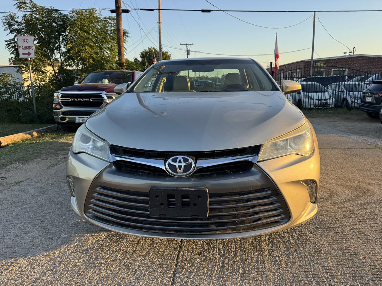 Toyota Camry SE 2017