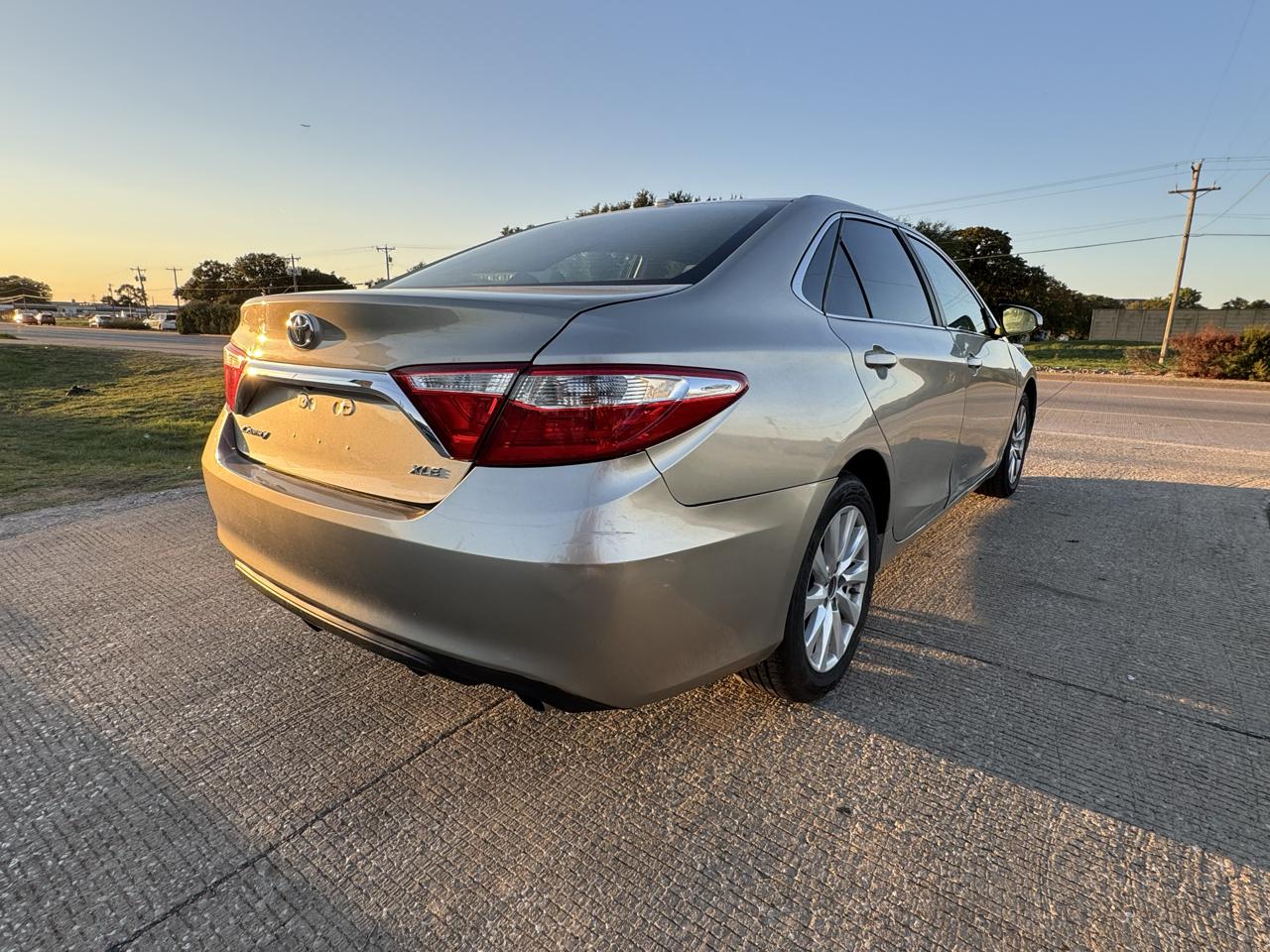Toyota Camry SE 2017