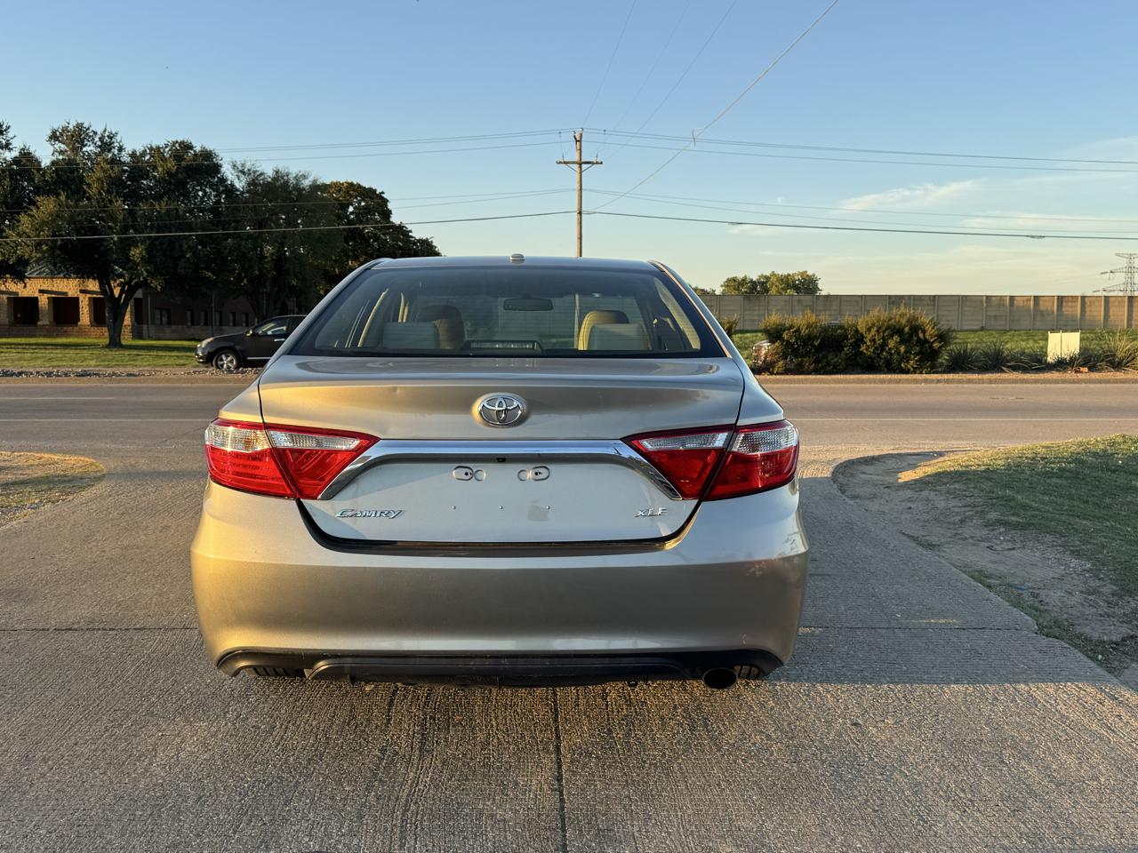 Toyota Camry SE 2017
