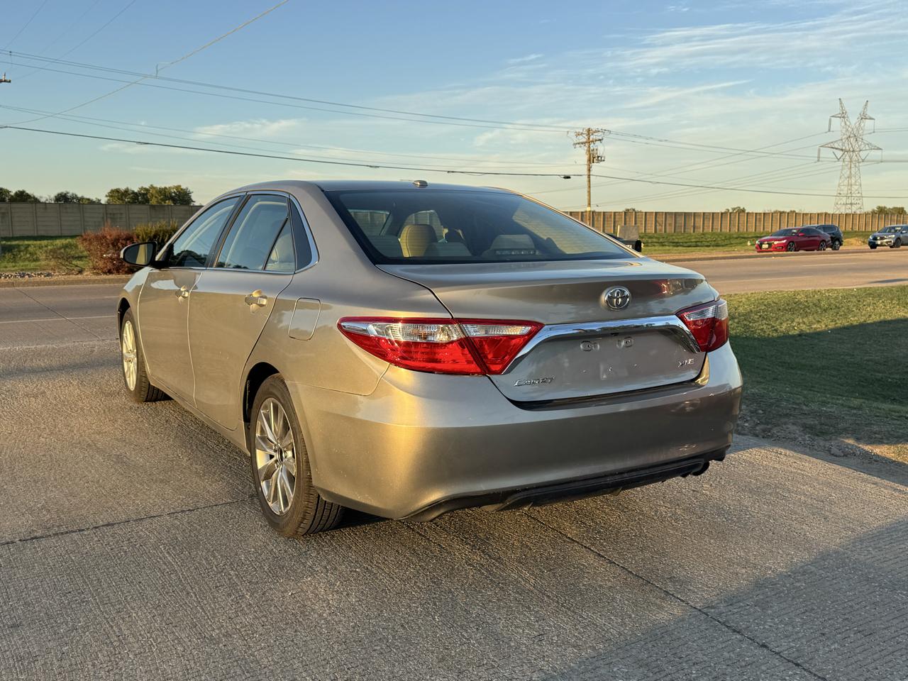 Toyota Camry SE 2017