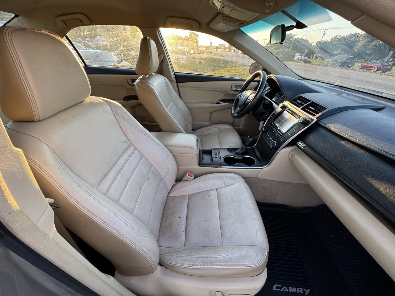 Toyota Camry SE 2017