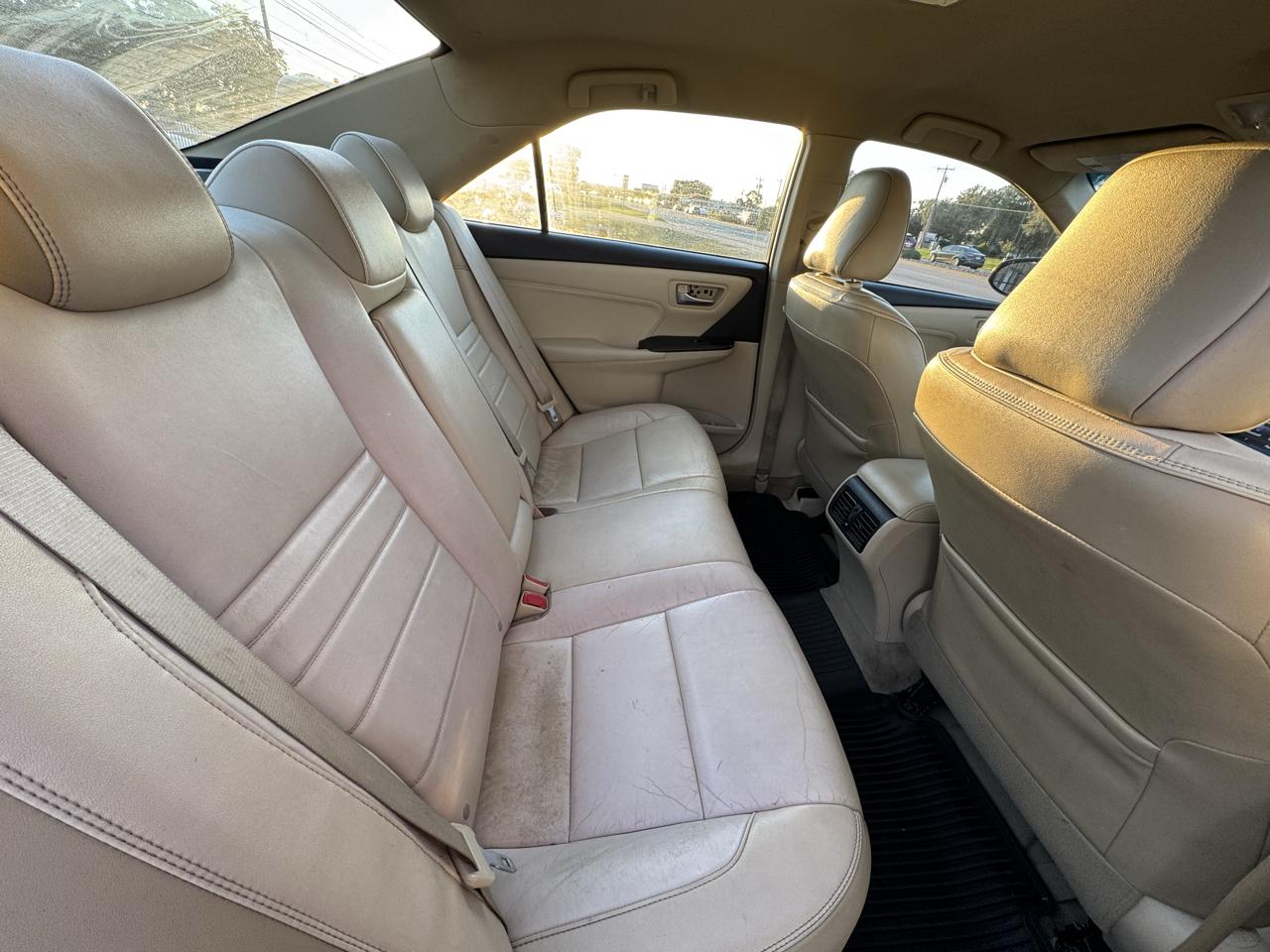 Toyota Camry SE 2017
