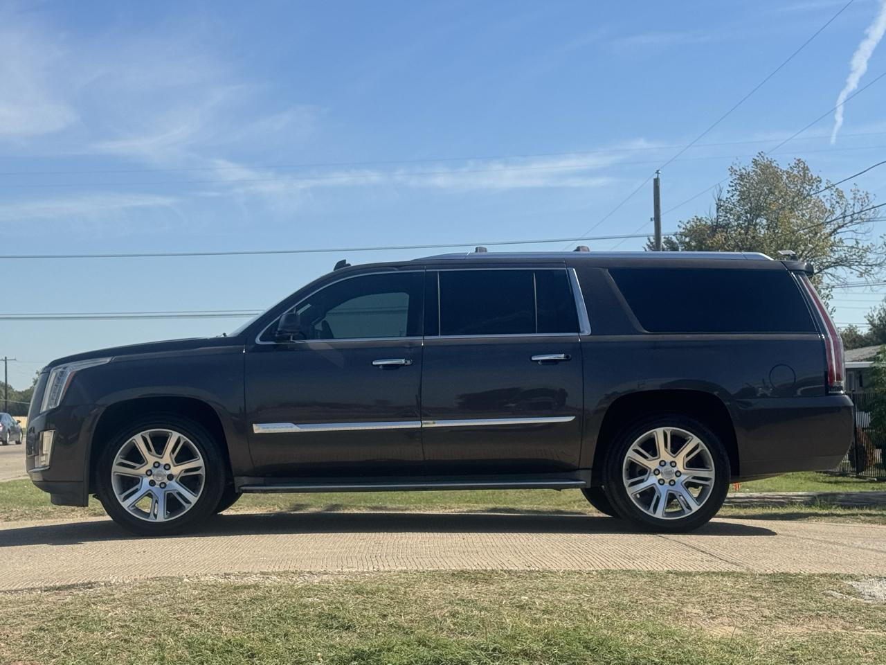 Cadillac Escalade ESV 2WD Luxury 2015