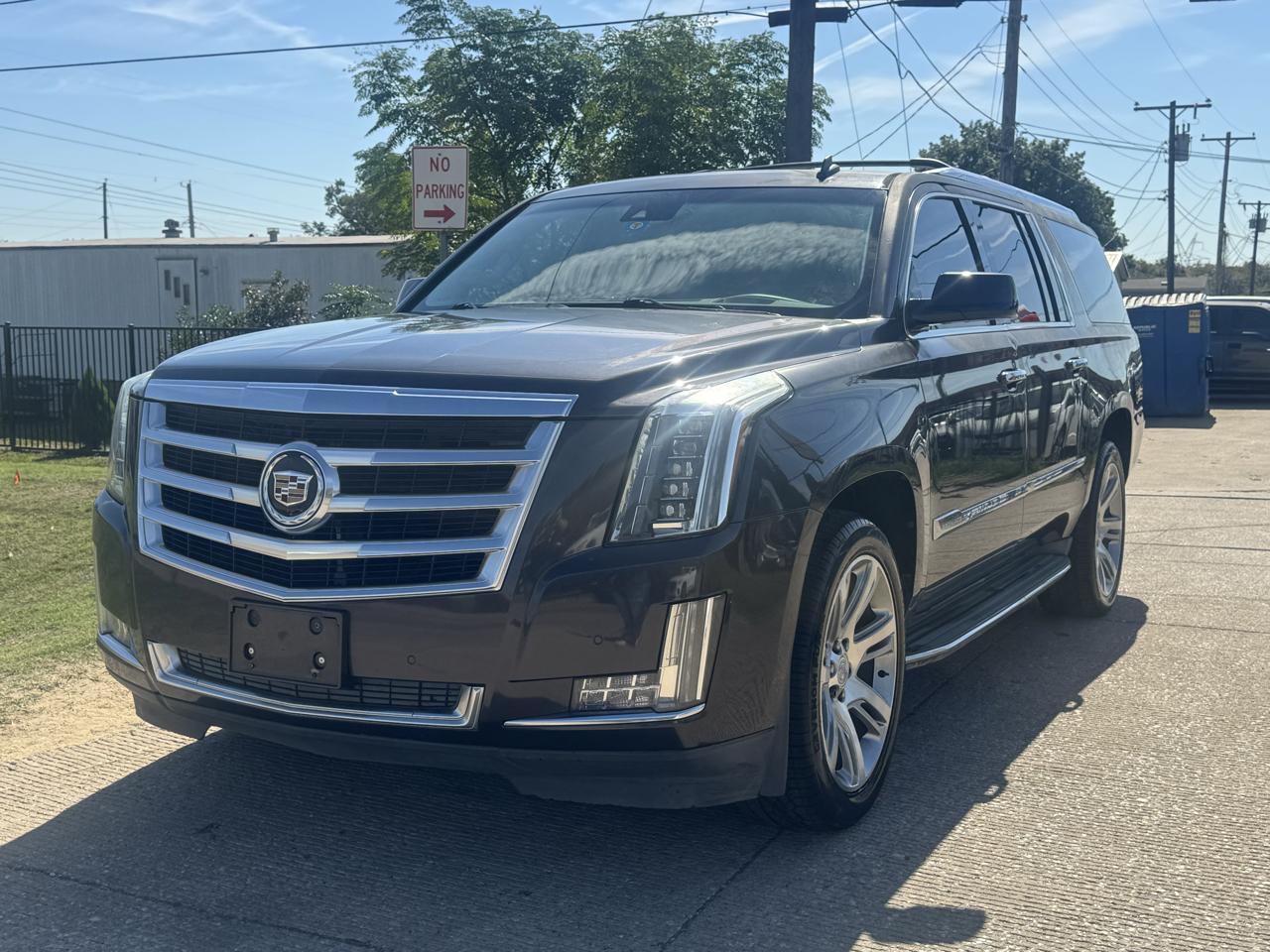 Cadillac Escalade ESV 2WD Luxury 2015