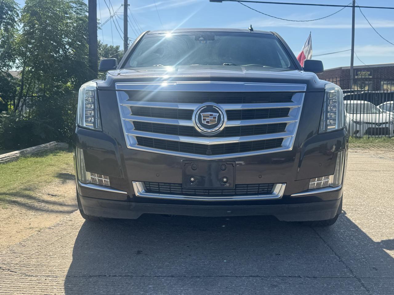 Cadillac Escalade ESV 2WD Luxury 2015