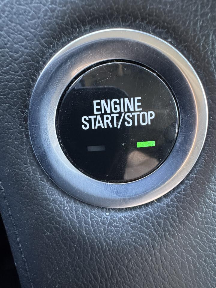 Cadillac Escalade ESV 2WD Luxury 2015