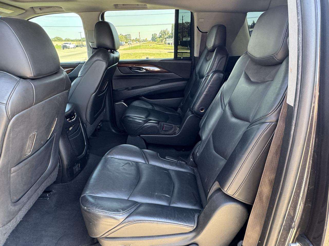Cadillac Escalade ESV 2WD Luxury 2015