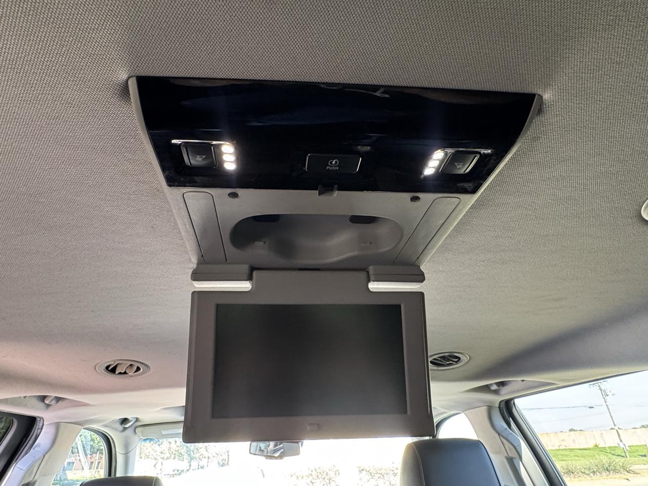 Cadillac Escalade ESV 2WD Luxury 2015