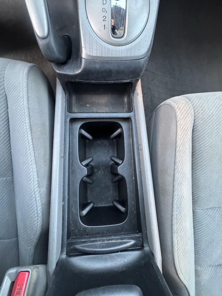 Honda Civic LX Sedan 5-Speed AT 2011