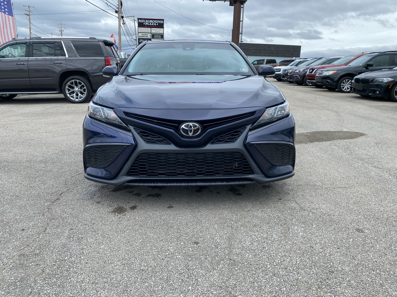 Toyota Camry SE Auto AWD (Natl) 2021