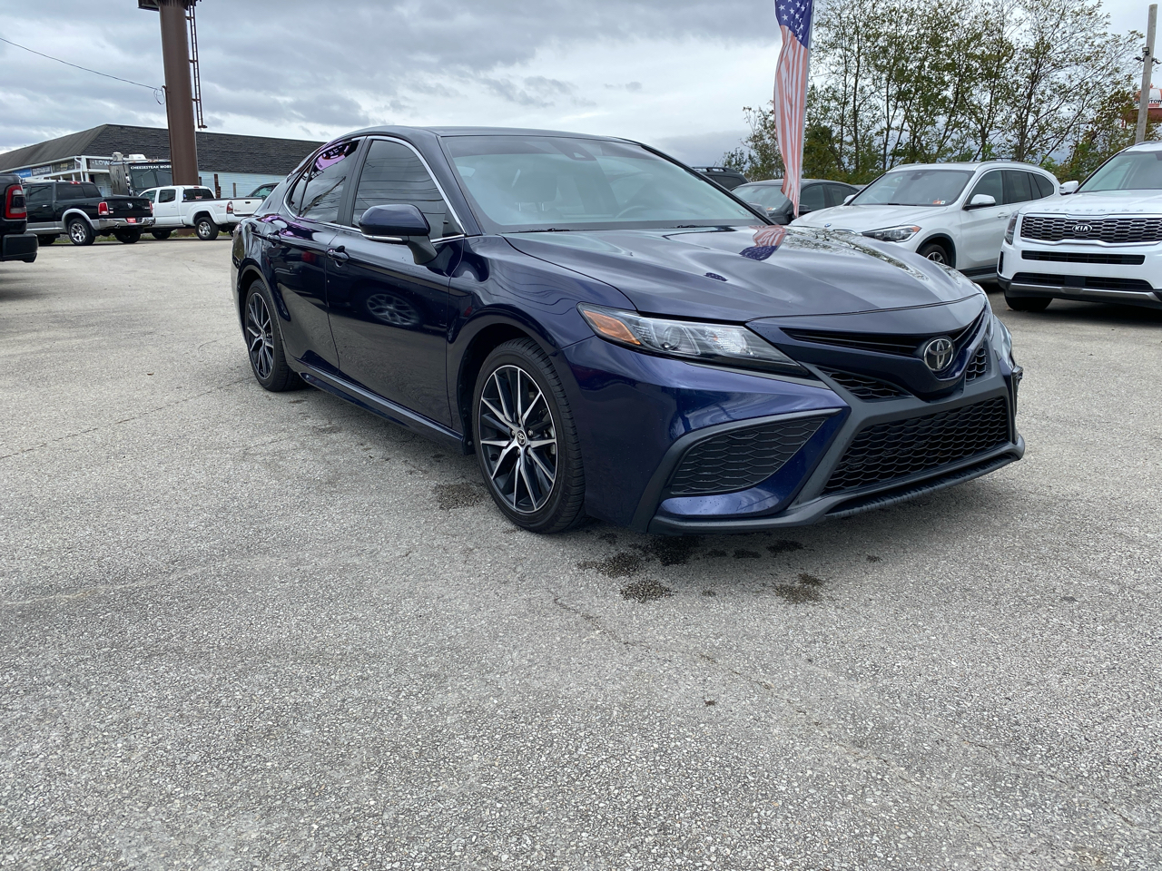 Toyota Camry SE Auto AWD (Natl) 2021