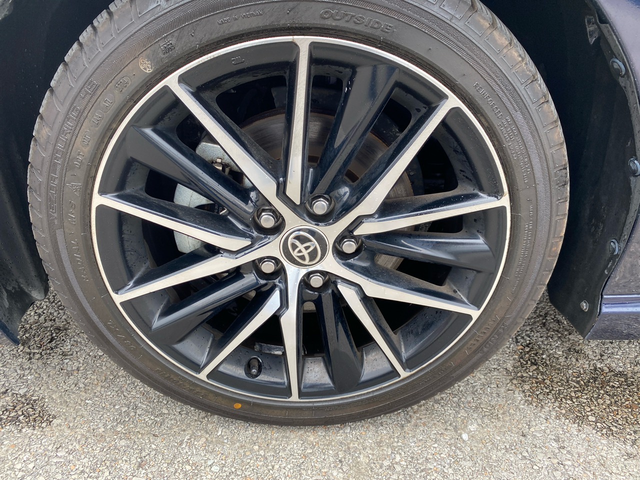 Toyota Camry SE Auto AWD (Natl) 2021