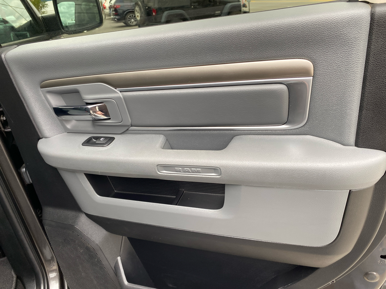 RAM 1500 4WD Crew Cab 140.5" Big Horn 2016