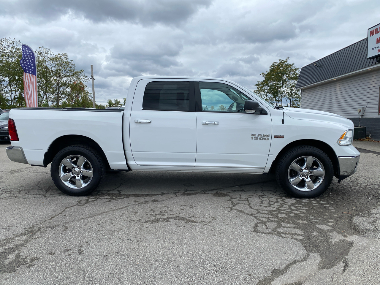 RAM 1500 Big Horn 4x4 Crew Cab 5'7" Box 2018