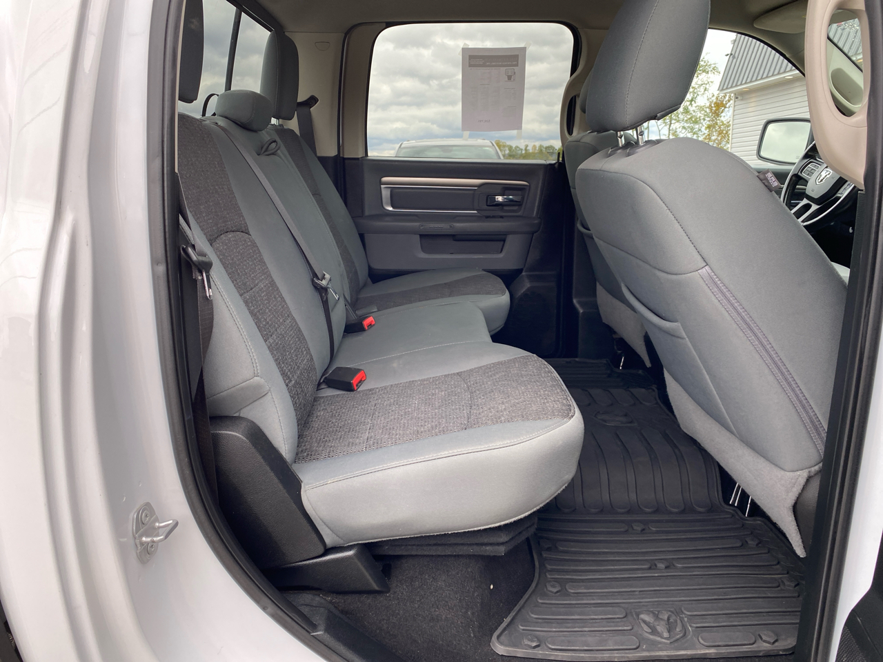 RAM 1500 Big Horn 4x4 Crew Cab 5'7" Box 2018