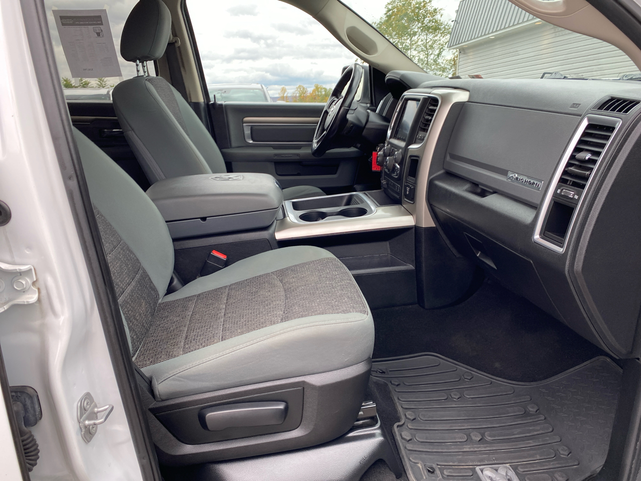 RAM 1500 Big Horn 4x4 Crew Cab 5'7" Box 2018