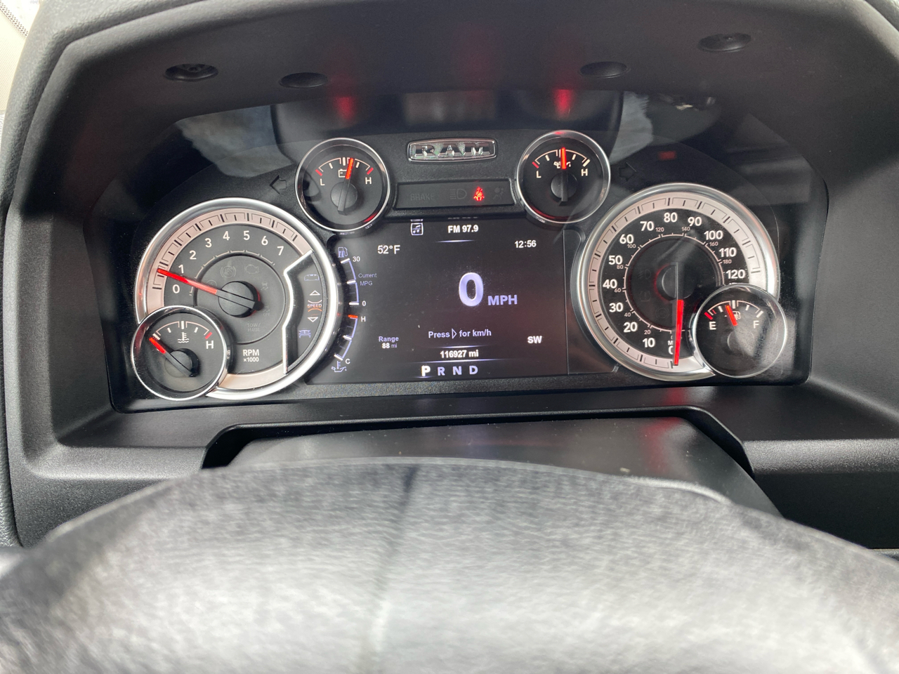 RAM 1500 Big Horn 4x4 Crew Cab 5'7" Box 2018