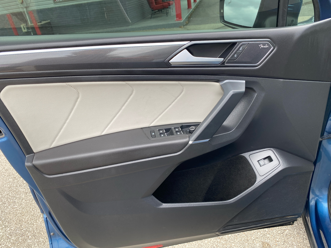 Volkswagen Tiguan 2.0T SEL Premium 4MOTION 2018
