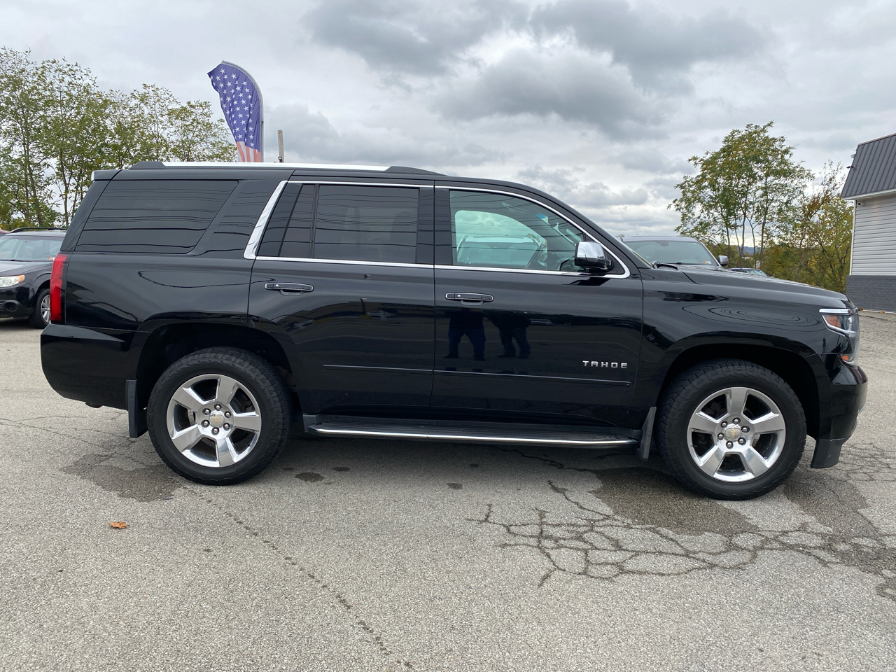 Chevrolet Tahoe 4WD 4dr Premier 2017