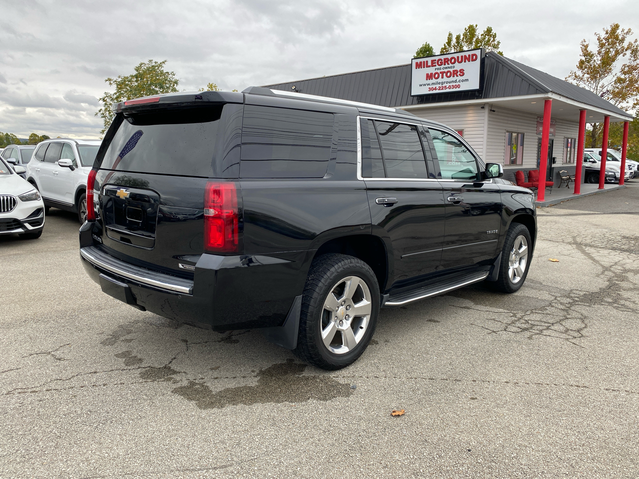 Chevrolet Tahoe 4WD 4dr Premier 2017
